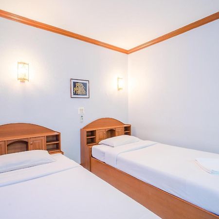 Break Point Hotel Patong Экстерьер фото