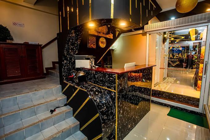 Break Point Hotel Patong Экстерьер фото