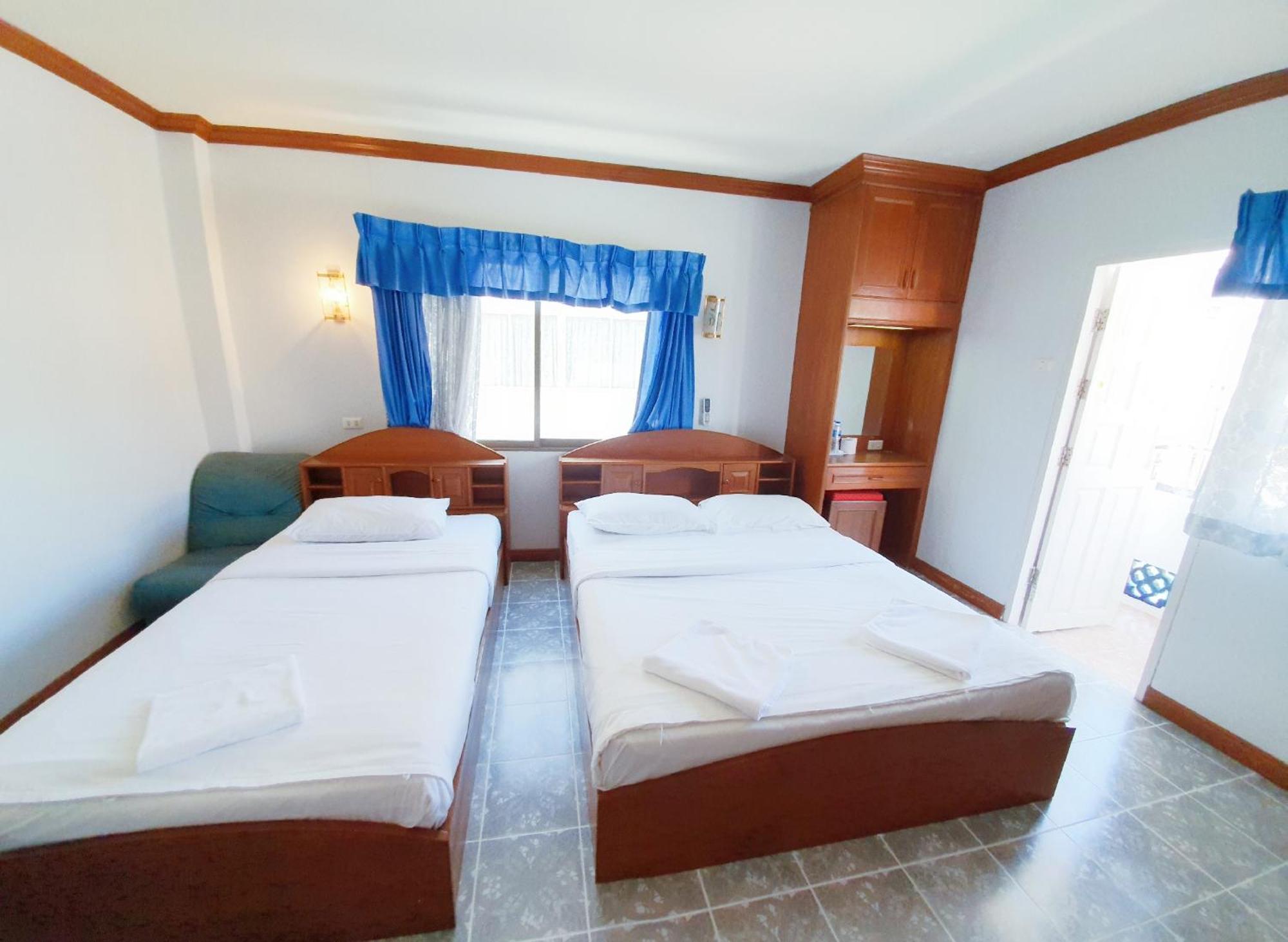 Break Point Hotel Patong Экстерьер фото