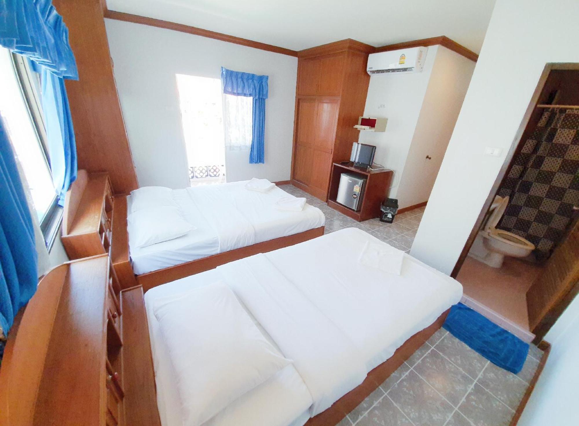 Break Point Hotel Patong Экстерьер фото
