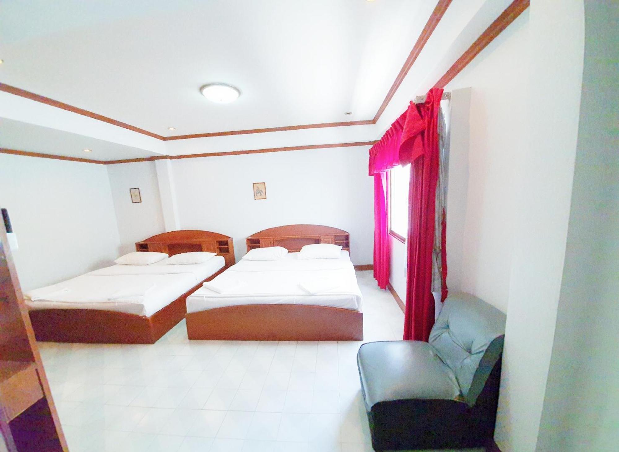Break Point Hotel Patong Экстерьер фото