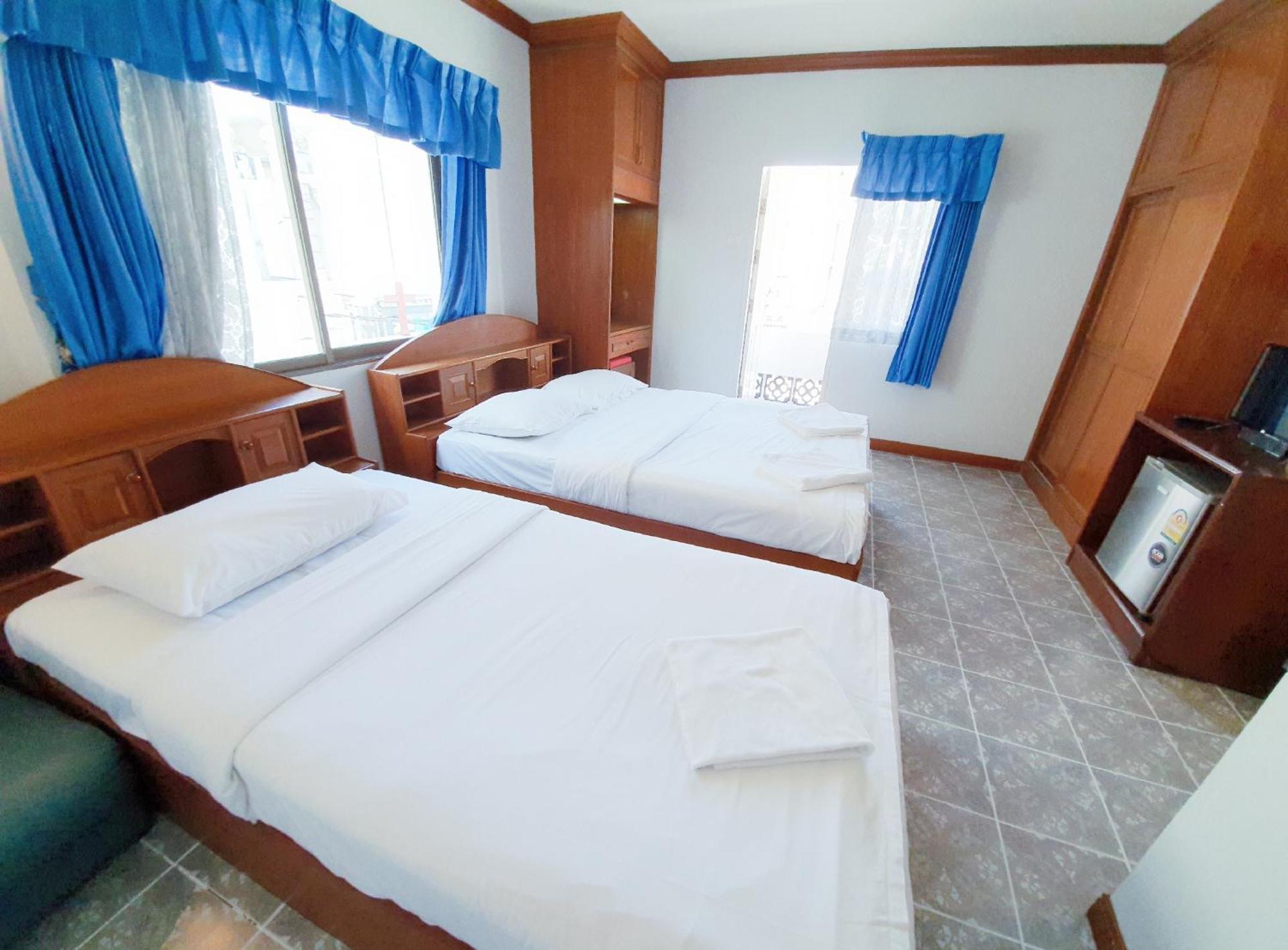 Break Point Hotel Patong Экстерьер фото